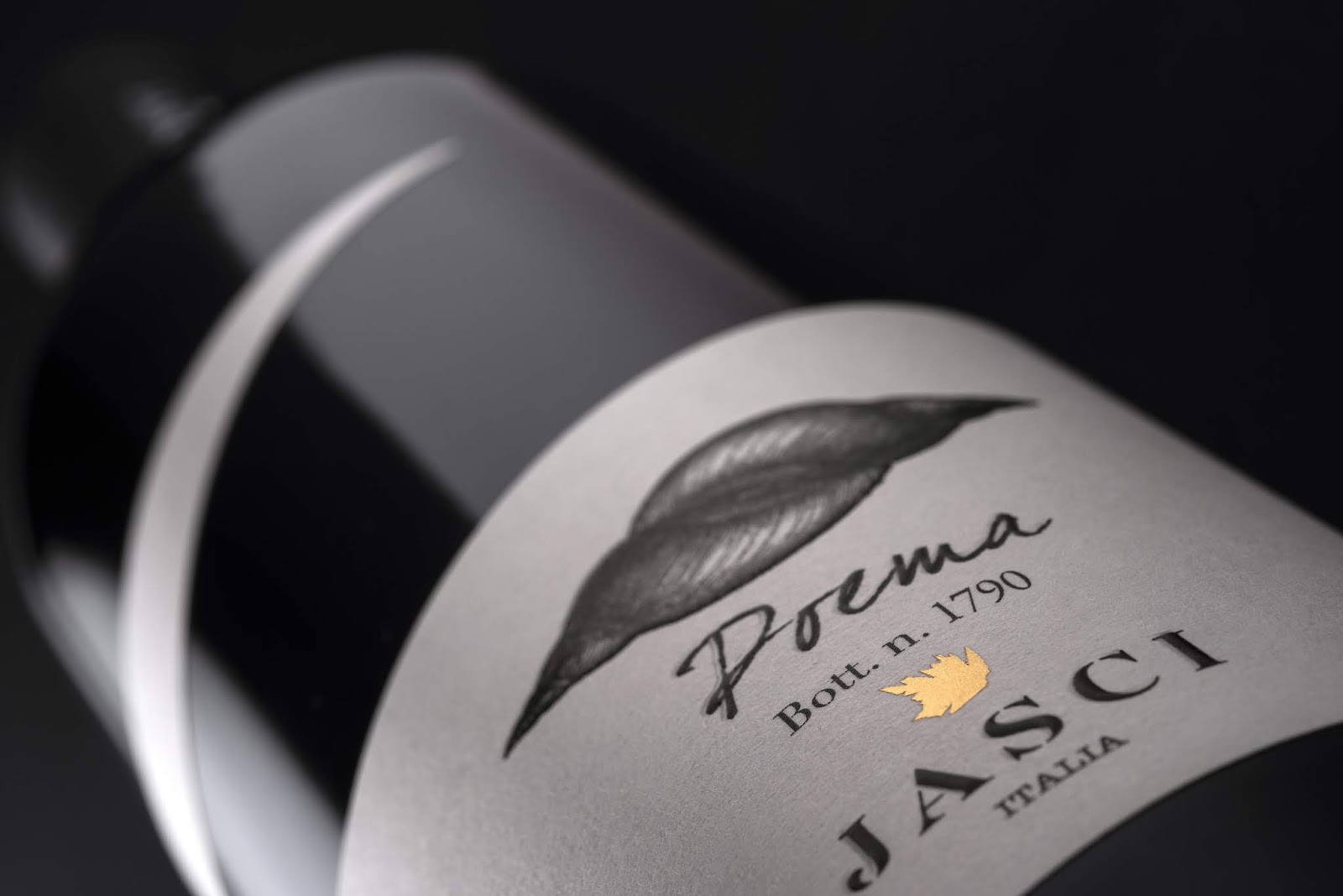 成都創(chuàng)意酒產(chǎn)品包裝設計分享(圖2)