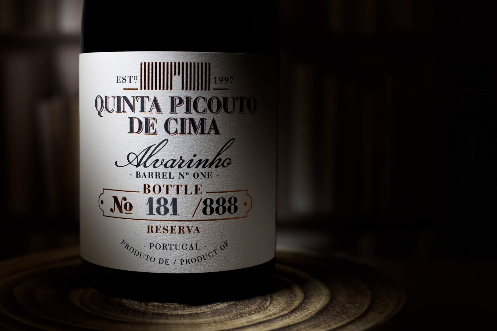 葡萄酒包裝設計復古田園風格(圖2)