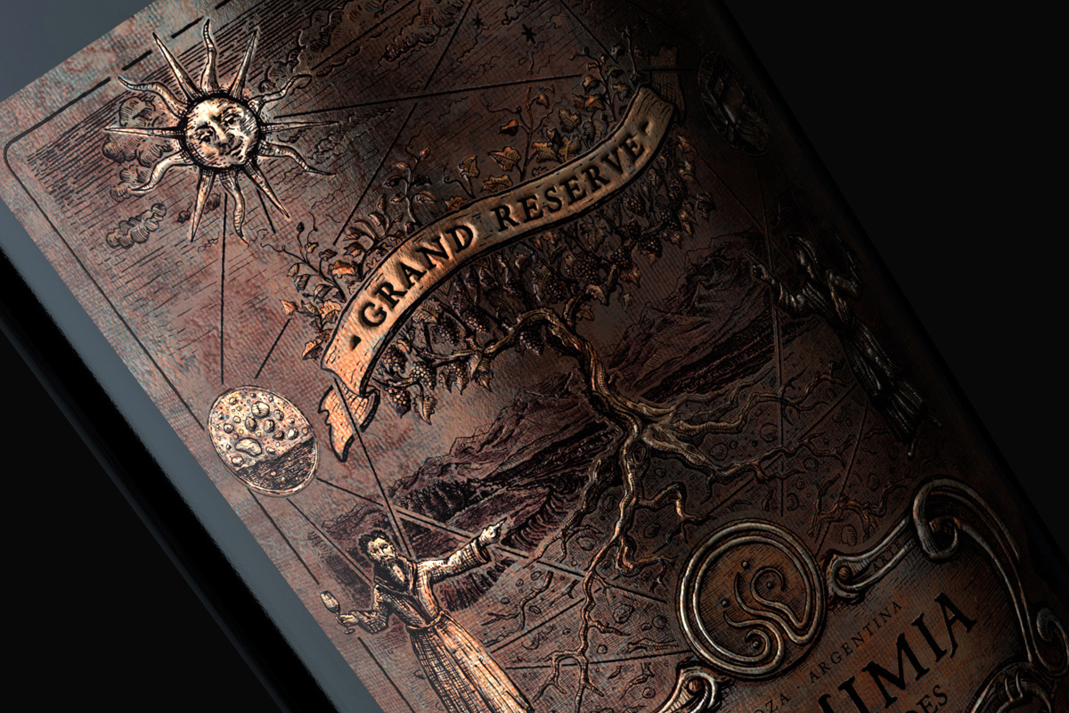 葡萄酒包裝設(shè)計(jì)強(qiáng)烈的年代感(圖2)