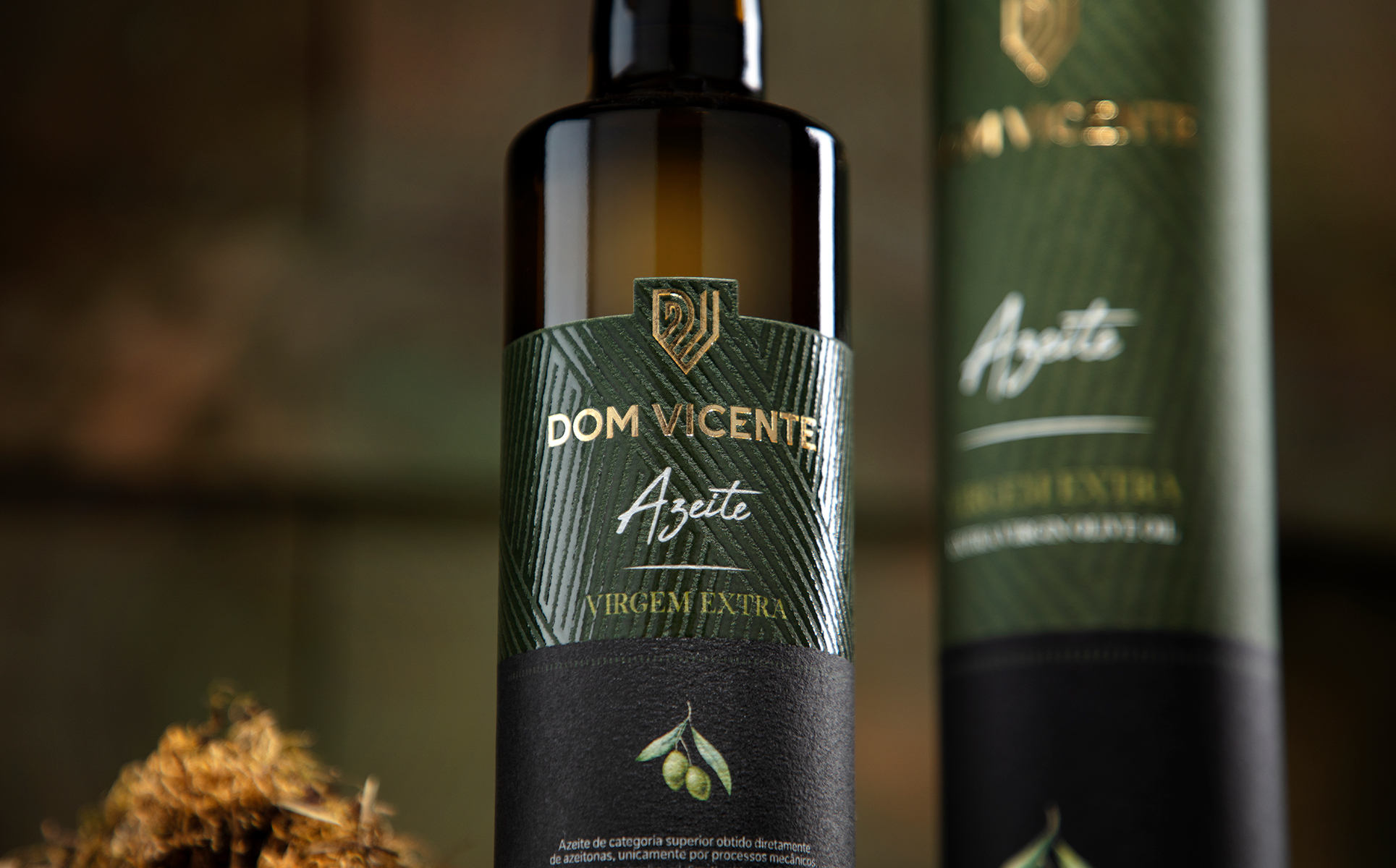 優(yōu)質(zhì)的橄欖油包裝這樣設(shè)計(jì)非常有現(xiàn)代感(圖5)