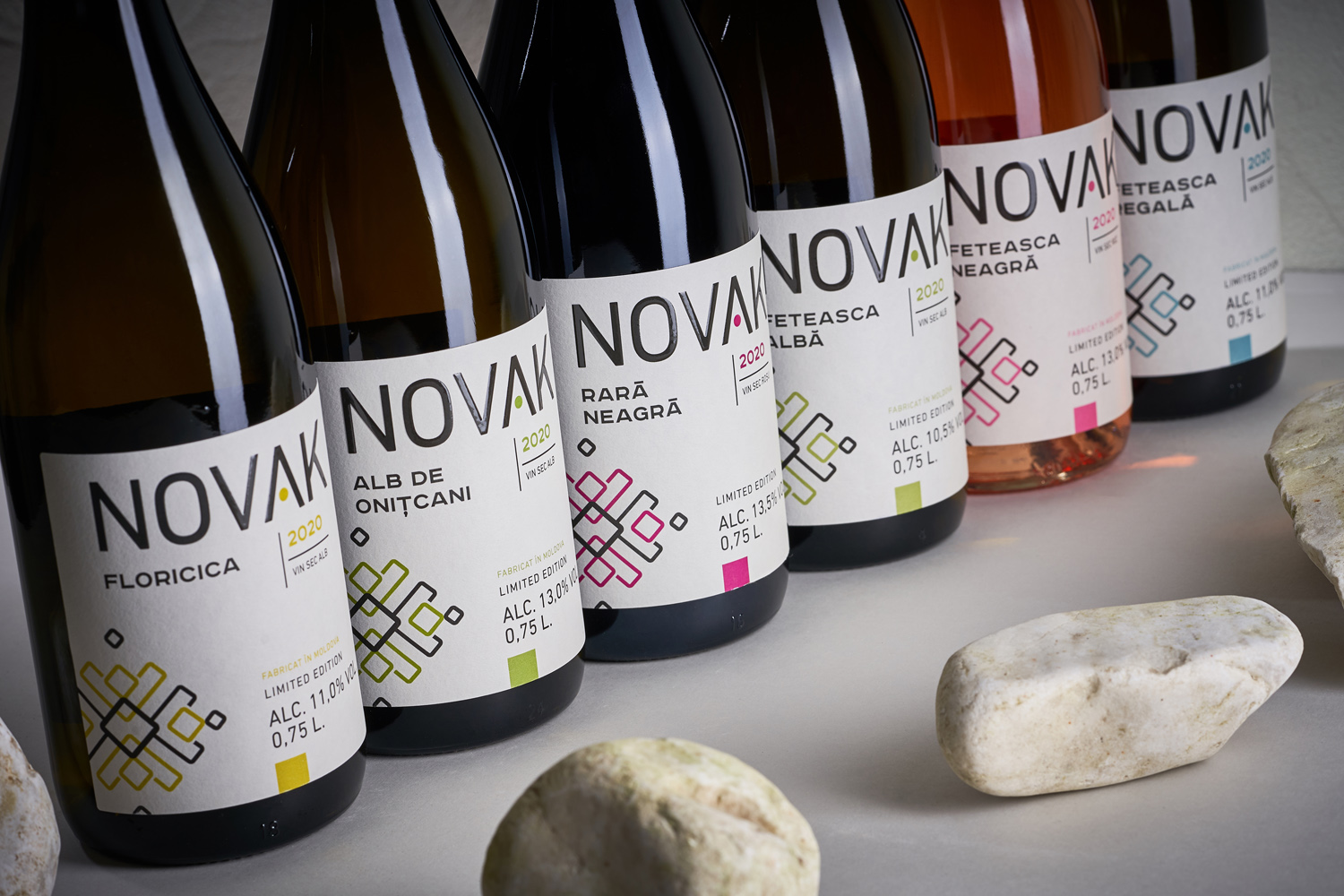 葡萄酒品牌視覺(jué)包裝設(shè)計(jì)(圖10) 葡萄酒品牌視覺(jué)包裝設(shè)計(jì)(圖10)