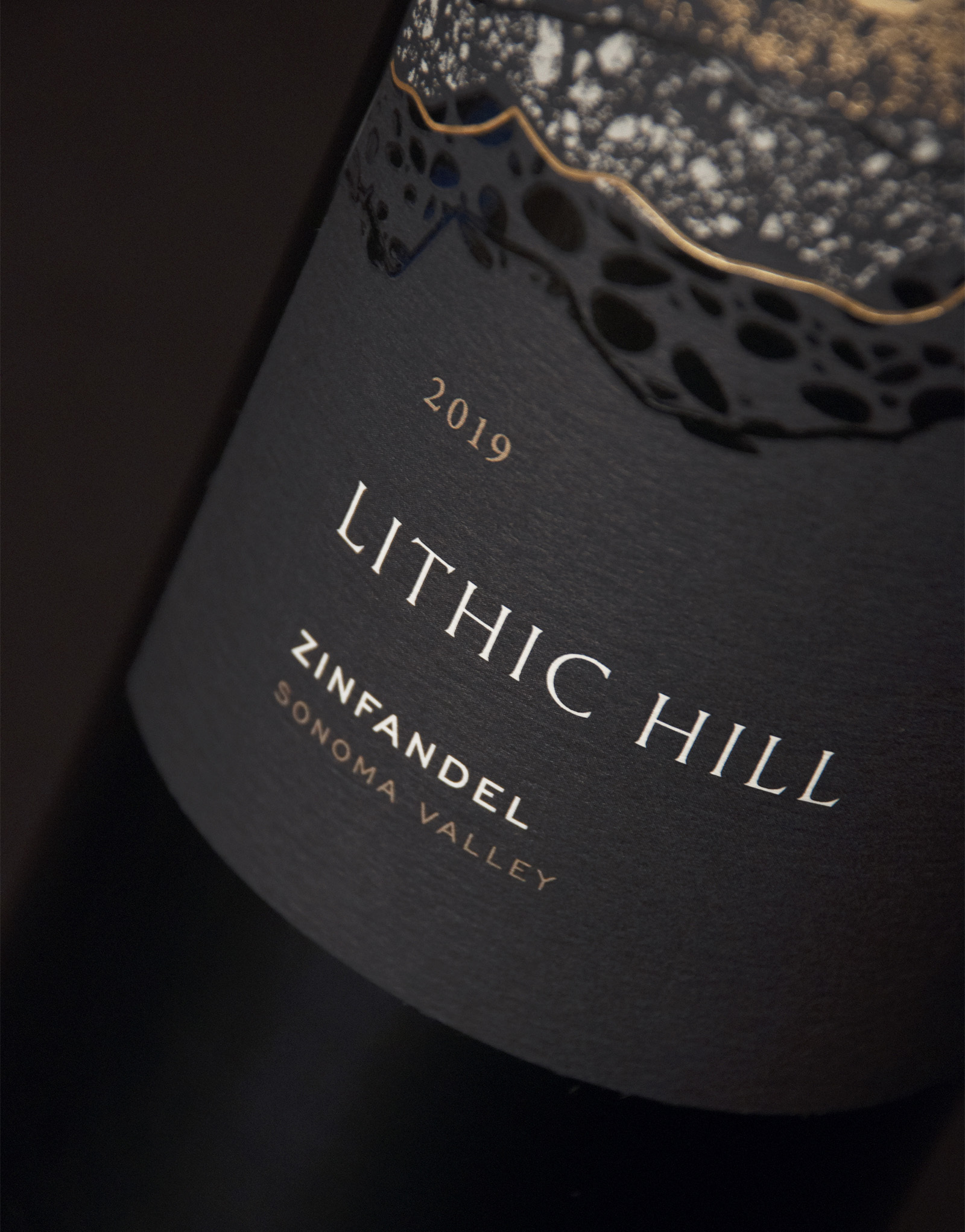 Lithic Hill葡萄酒獨(dú)特的包裝設(shè)計(jì)(圖3) Lithic Hill葡萄酒獨(dú)特的包裝設(shè)計(jì)(圖3)