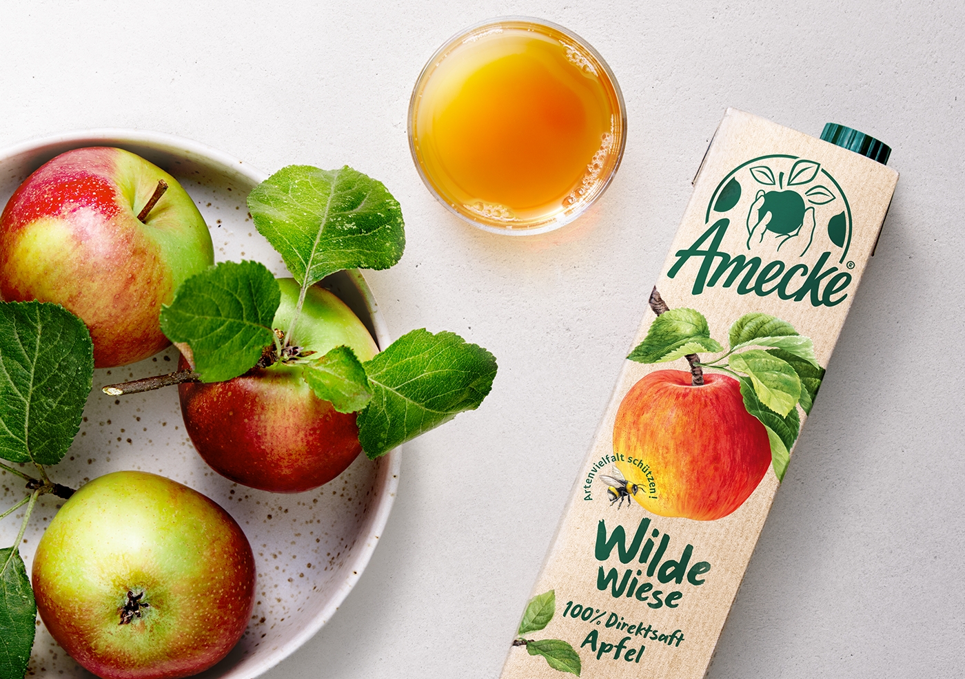 野生蘋果汁外包裝如何設(shè)計(圖1)